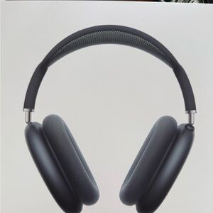 Apple AirPods Max *New in Box*